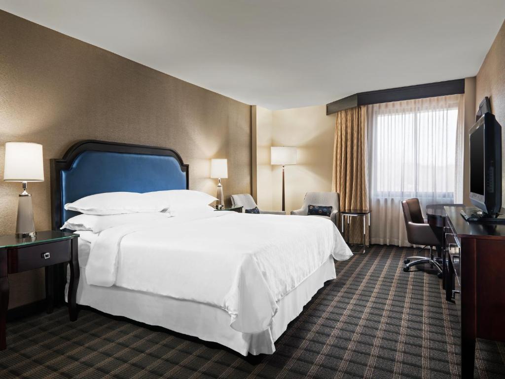 Sheraton Charlotte Airport Hotel