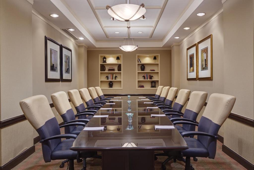 Embassy Suites by Hilton Parsippany