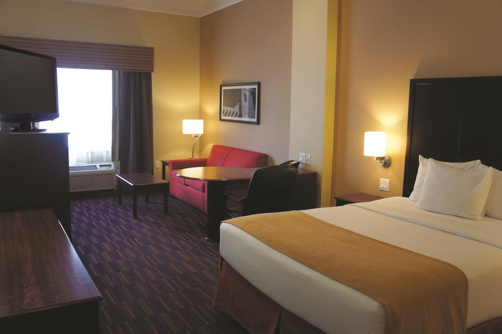 La Quinta Inn & Suites by Wyndham Albuquerque Midtown