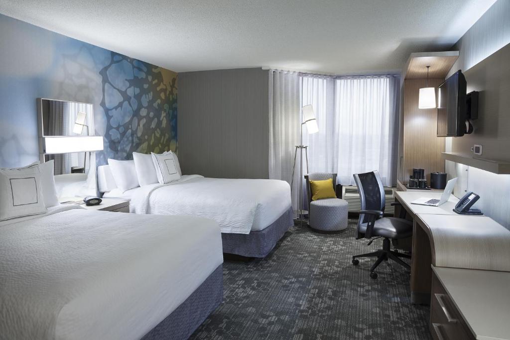Courtyard Toronto Northeast/Markham (Formerly Holiday Inn & Suites)