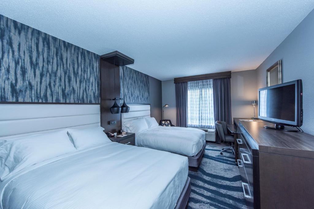 DoubleTree by Hilton North Charleston - Convention Center