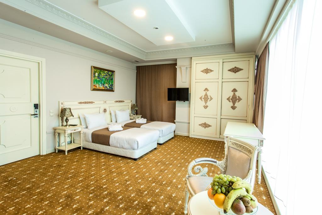 Golden Mir Hotel & Spa