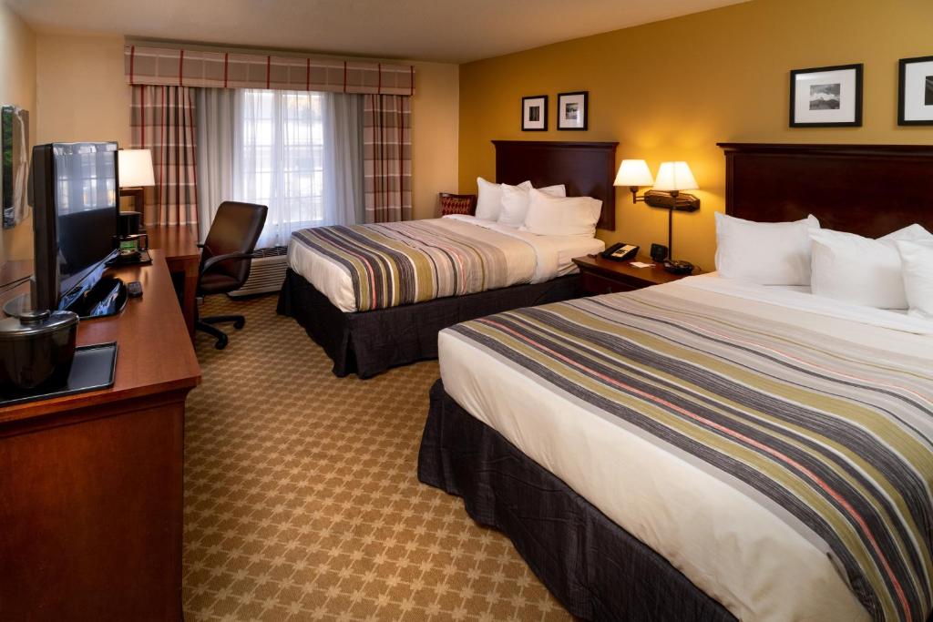 Country Inn & Suites by Radisson, Charleston South, WV