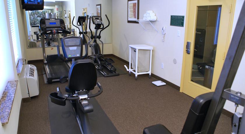 La Quinta Inn & Suites by Wyndham Houston East at Normandy