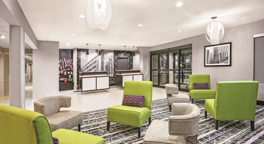 La Quinta Inn & Suites by Wyndham Houston North-Spring