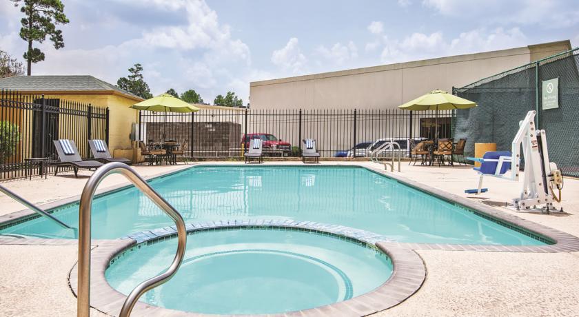La Quinta Inn & Suites by Wyndham Houston North-Spring