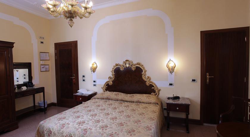 Hotel San Moise