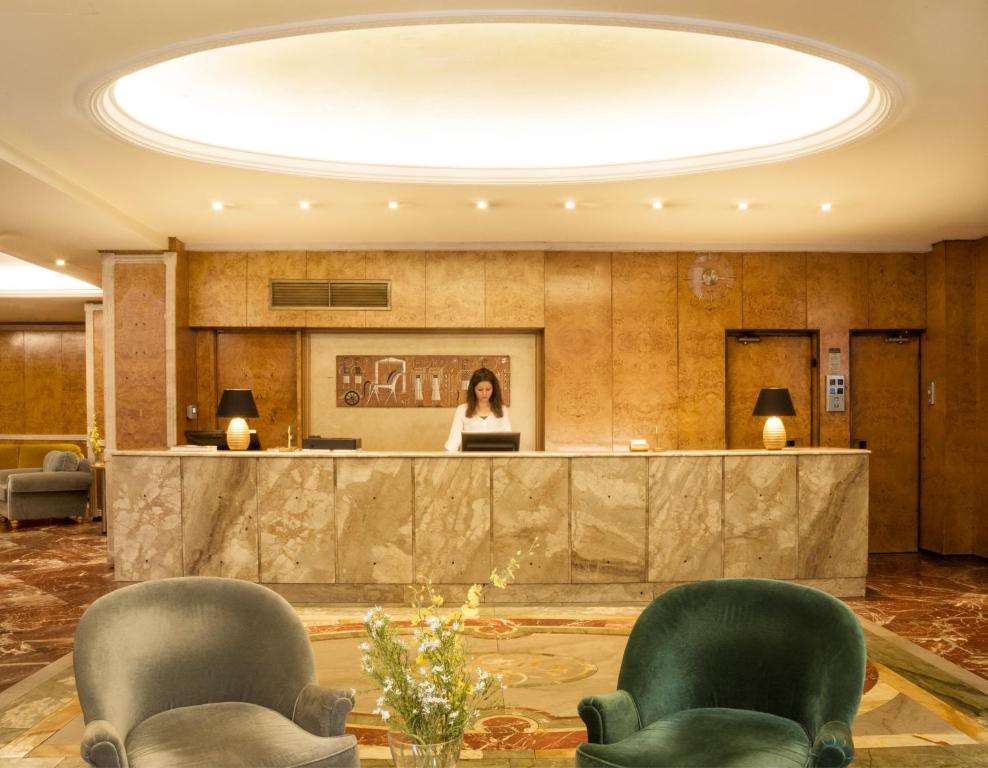 Astor Hotel