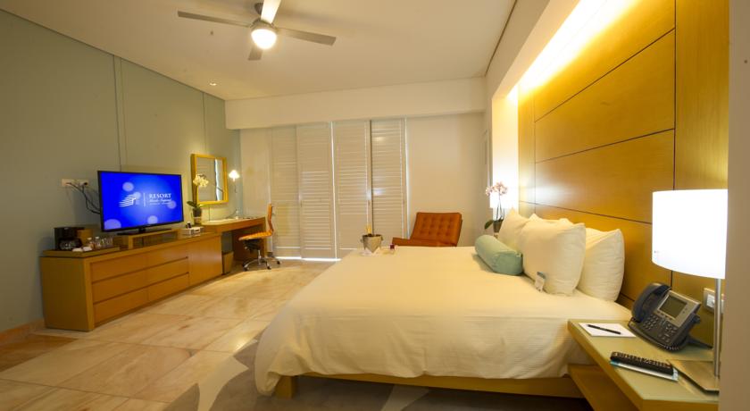 Resort at Mundo Imperial