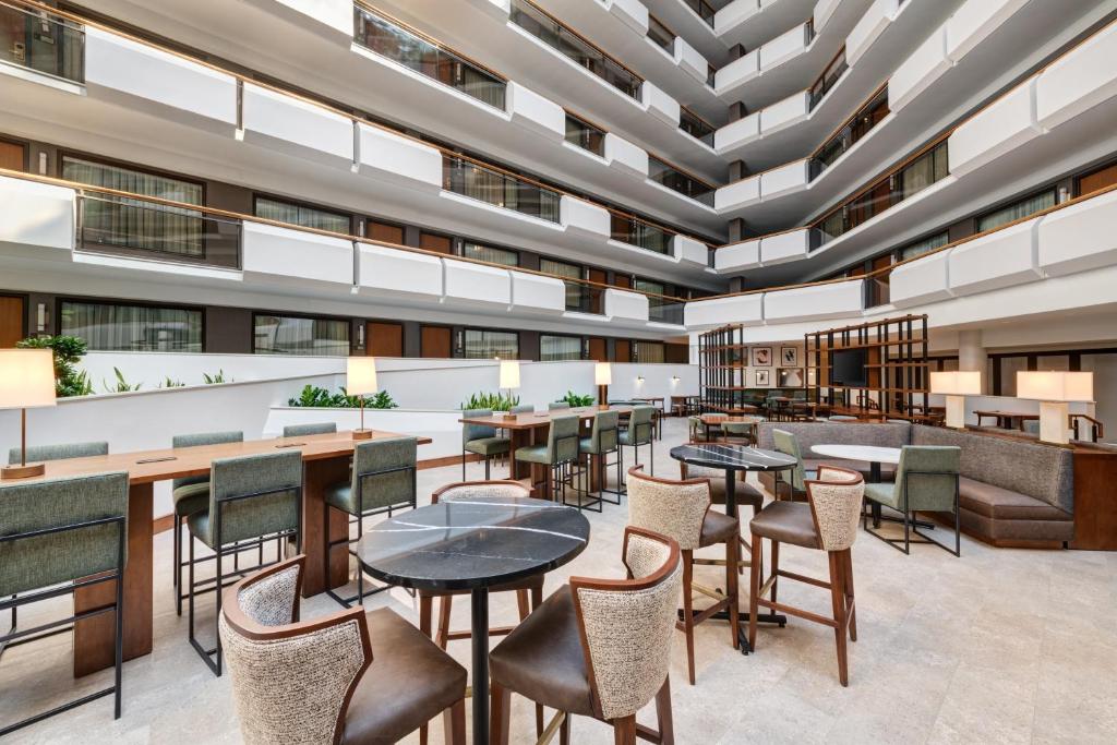 Embassy Suites by Hilton Tysons Corner
