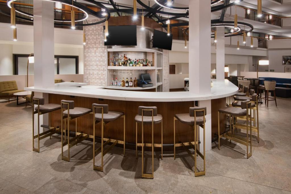 Embassy Suites by Hilton Tysons Corner