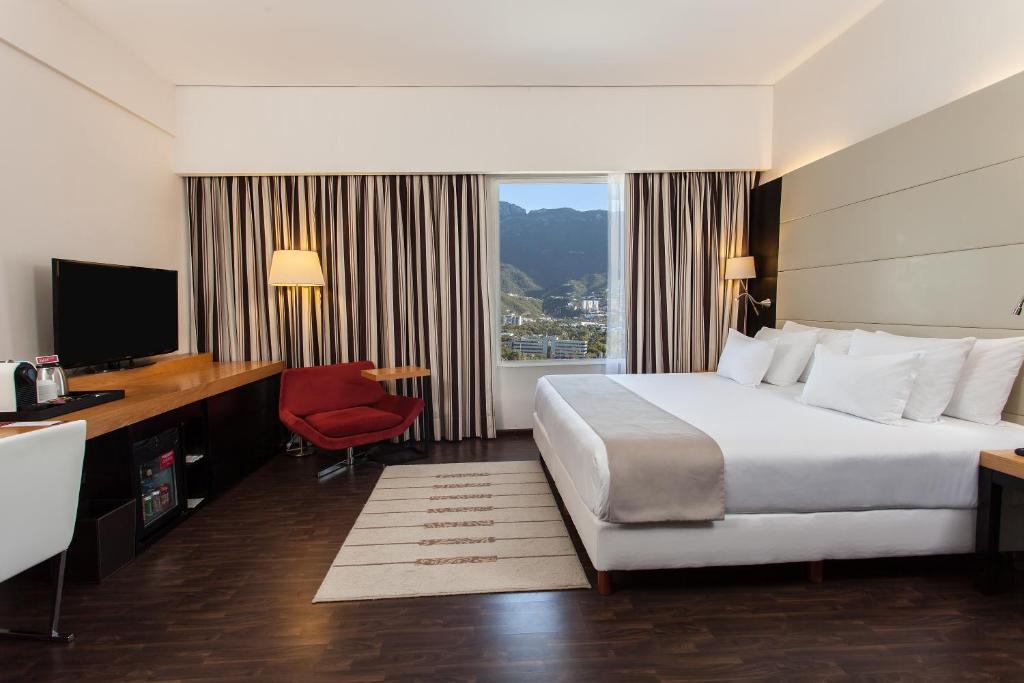 NH Collection Monterrey San Pedro