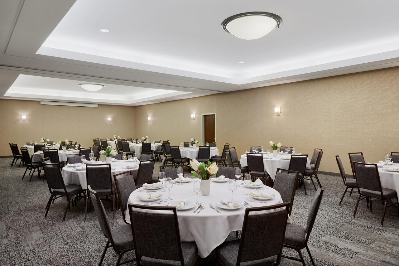 Courtyard by Marriott Milwaukee Downtown