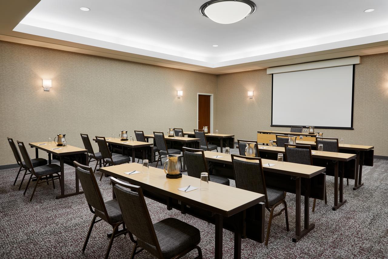 Courtyard by Marriott Milwaukee Downtown