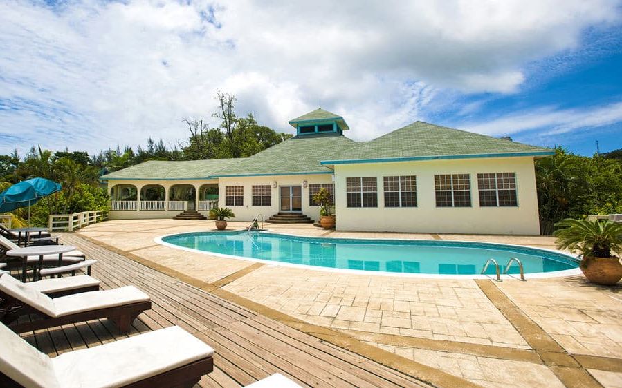 Turquoise Bay Dive & Beach Resort