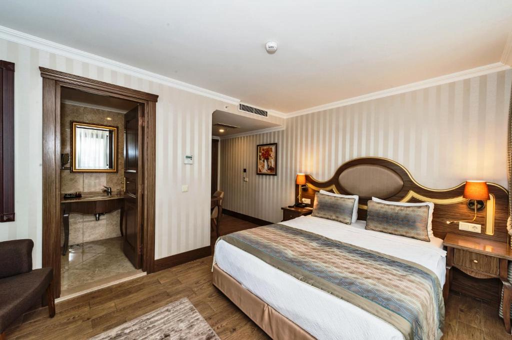 Real Star Hotel