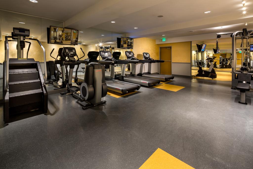 Aventura Hotel