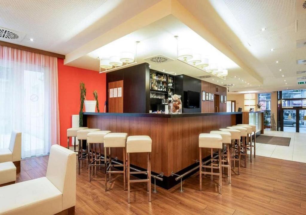 City Hotel Budapest (Formerly Star Inn)