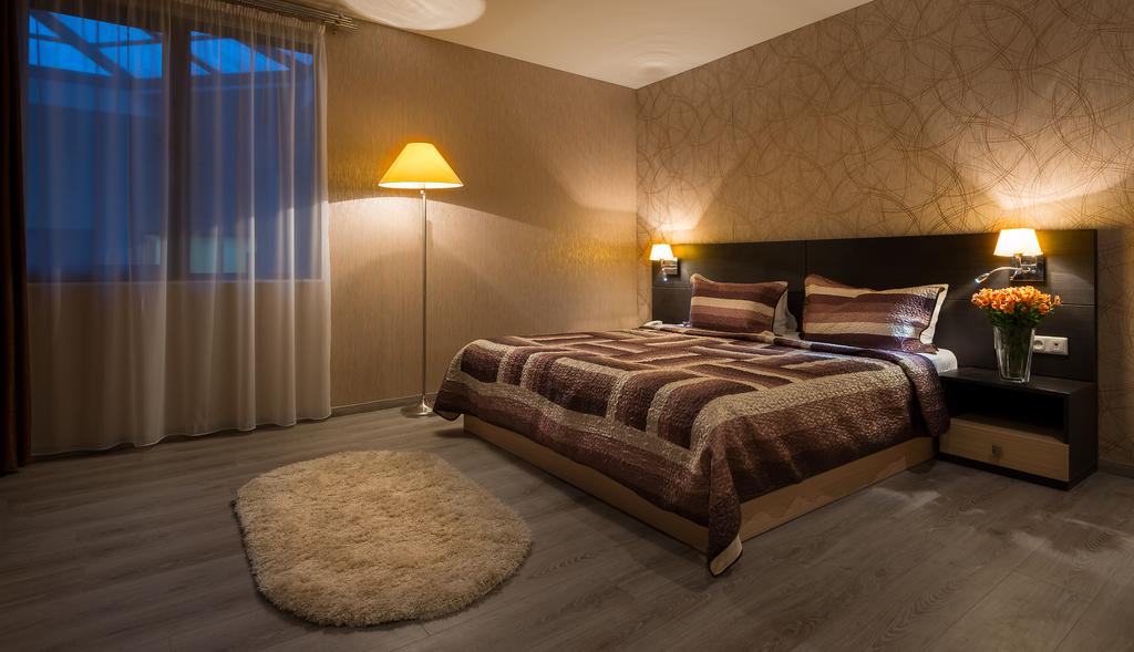 Ararat Hotel
