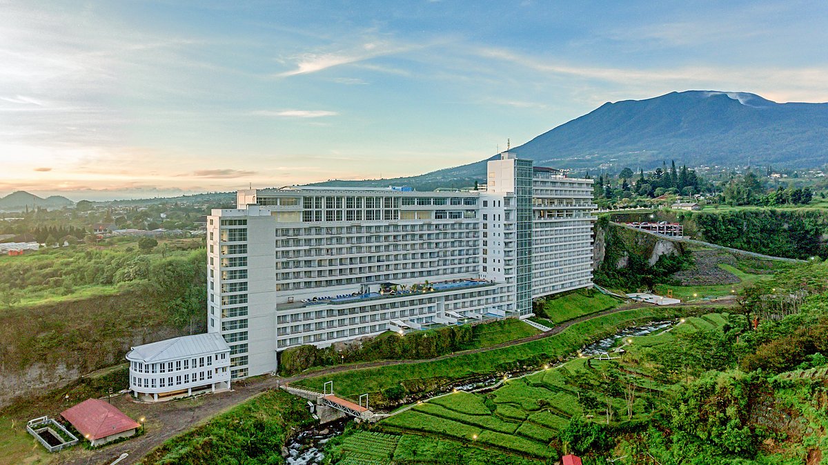 Le Eminence Puncak Hotel Convention & Resort (Formerly Sahid Eminence)