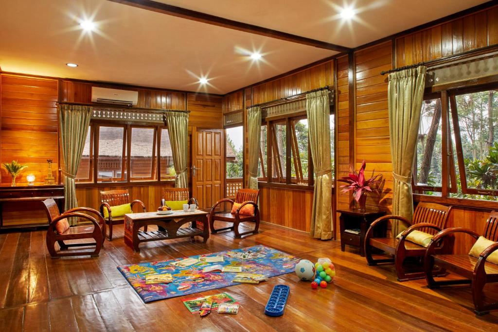 Jambuluwuk Puncak Resort