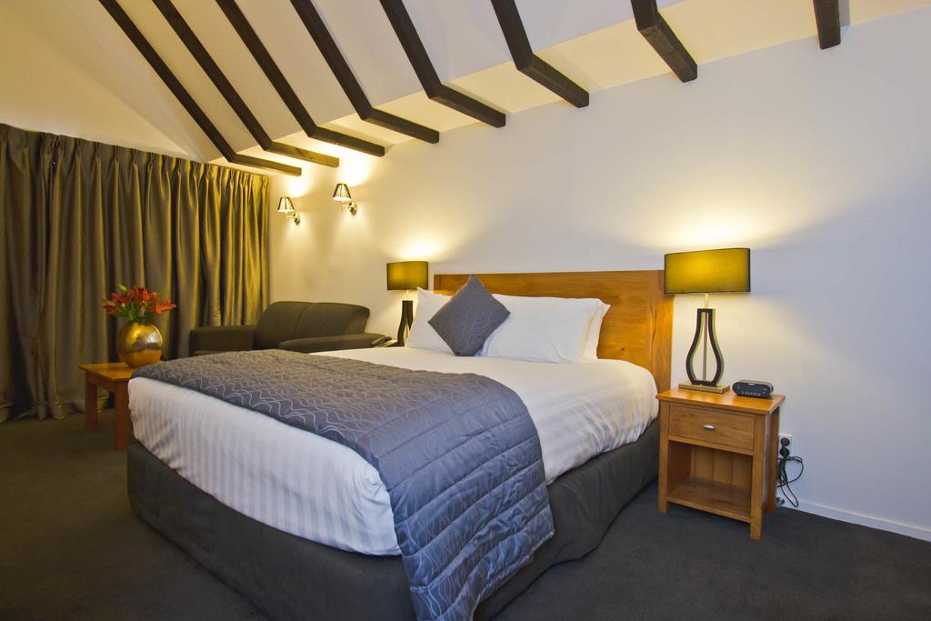 Knights Inn
