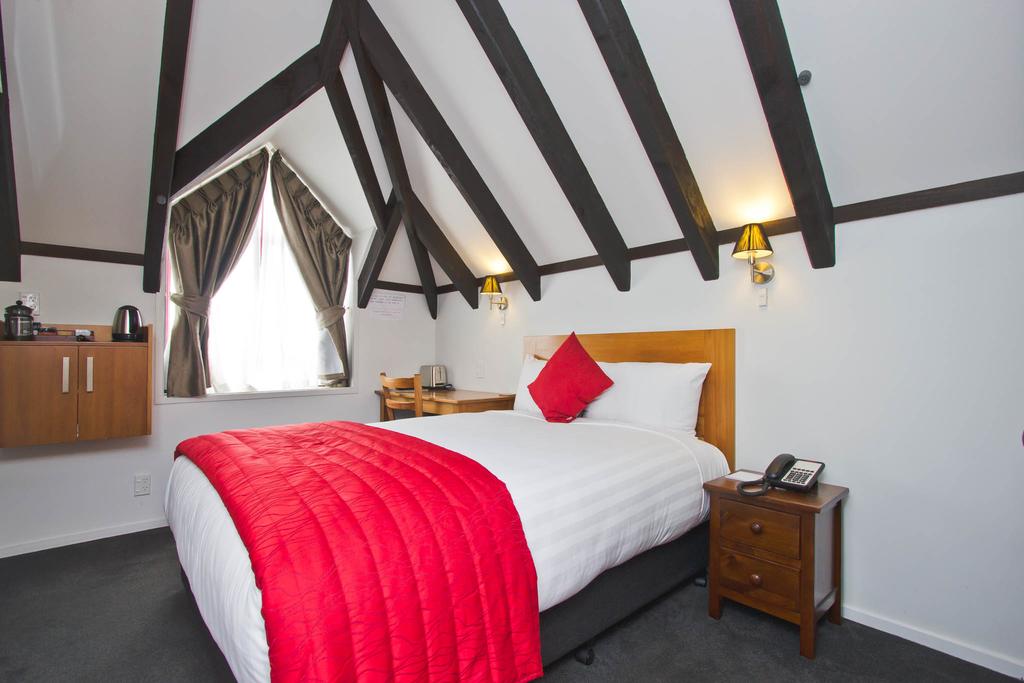 Knights Inn
