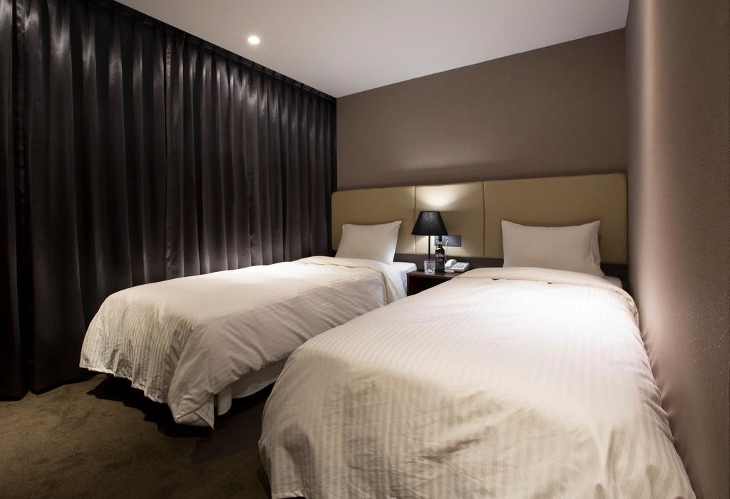 Noble Hotel