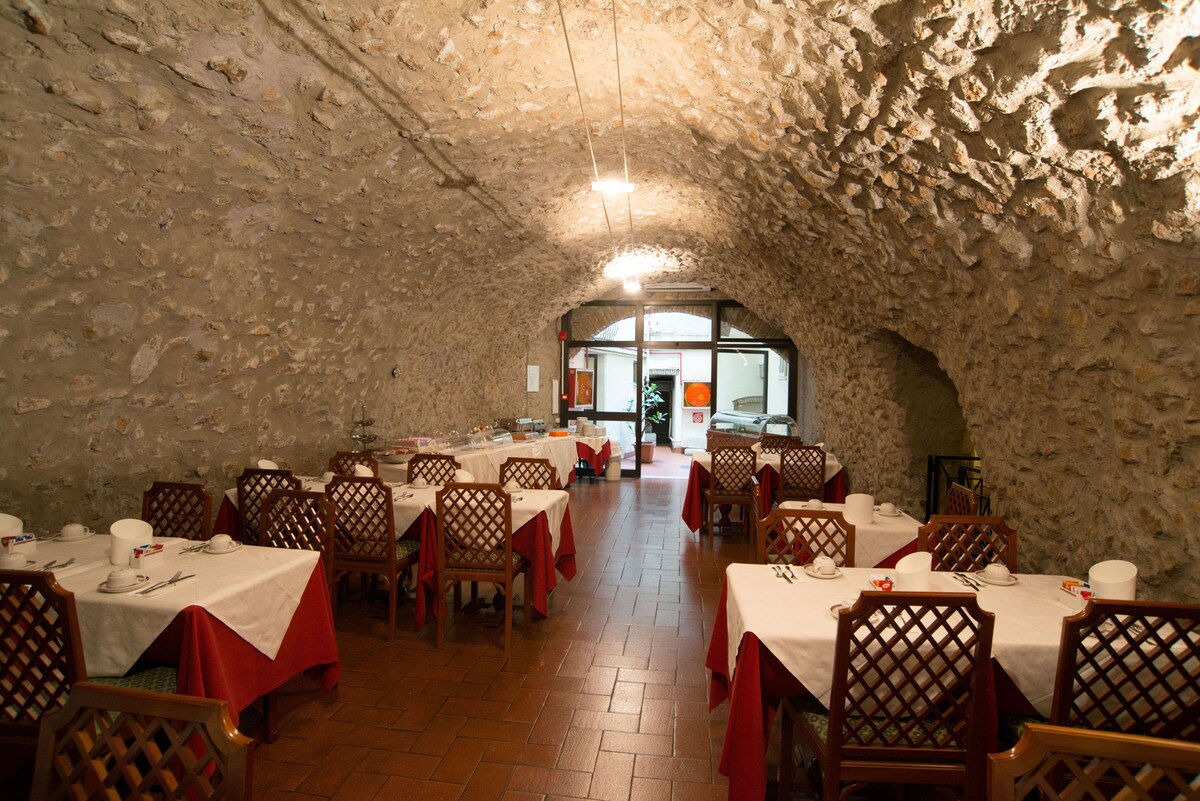 Hotel Teatro di Pompeo