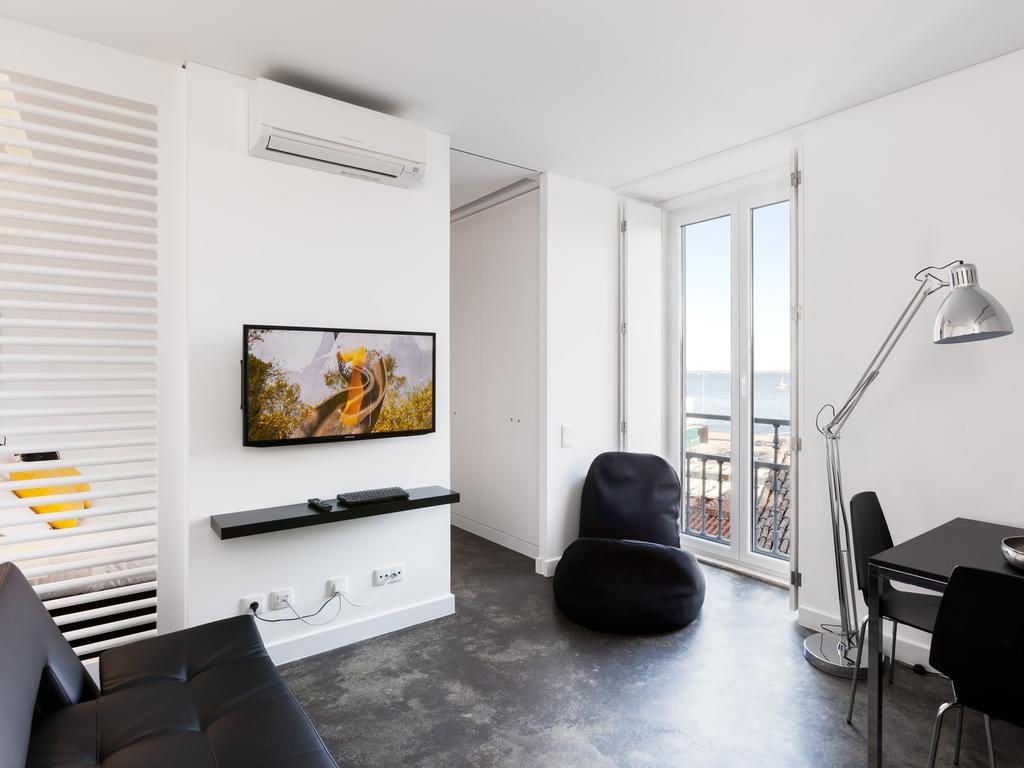 Hello Lisbon Santa Apolonia Apartments