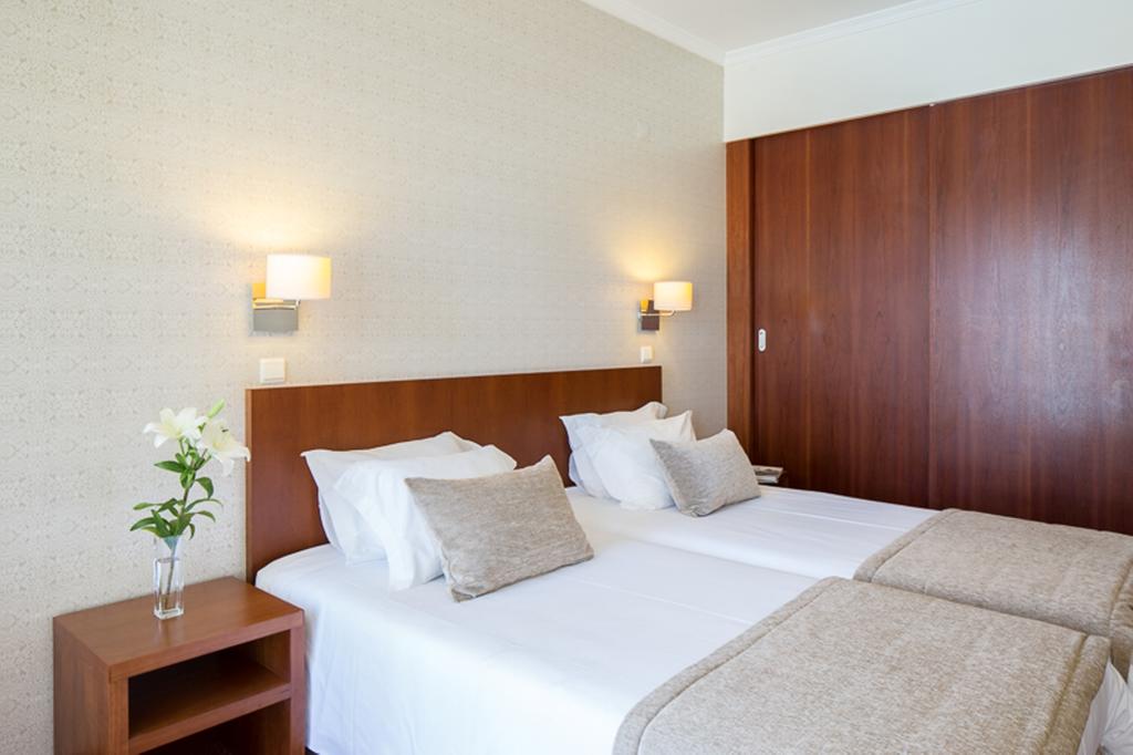 AMORAS – Country House Hotel