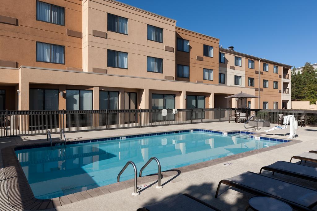 Courtyard Birmingham Trussvill