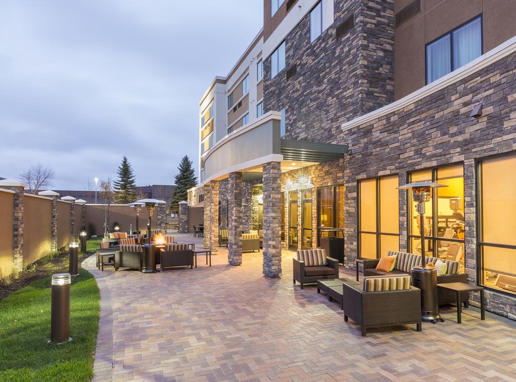 Courtyard Bismarck North