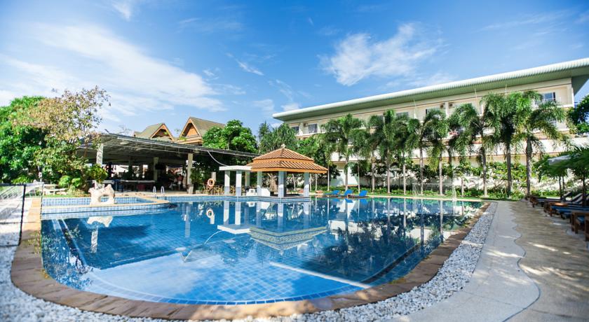 Chalong Beach and Spa