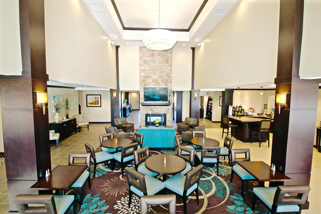 Staybridge Suites Cathedral City Golf Resort