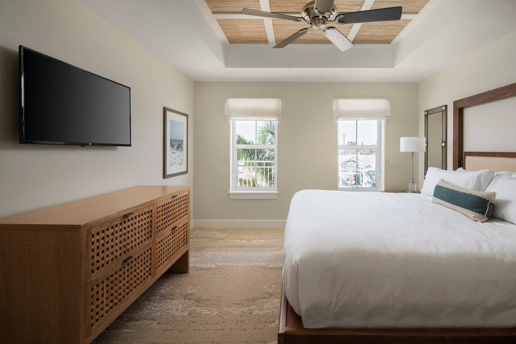 Waterline Marina Resort & Beach Club, Autograph Collection
