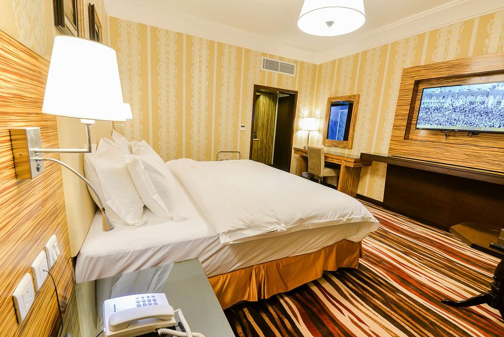 Crown Town Hotel
