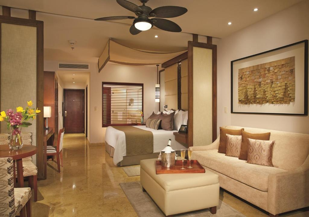 Secrets Playa Mujeres Golf & Spa Resort