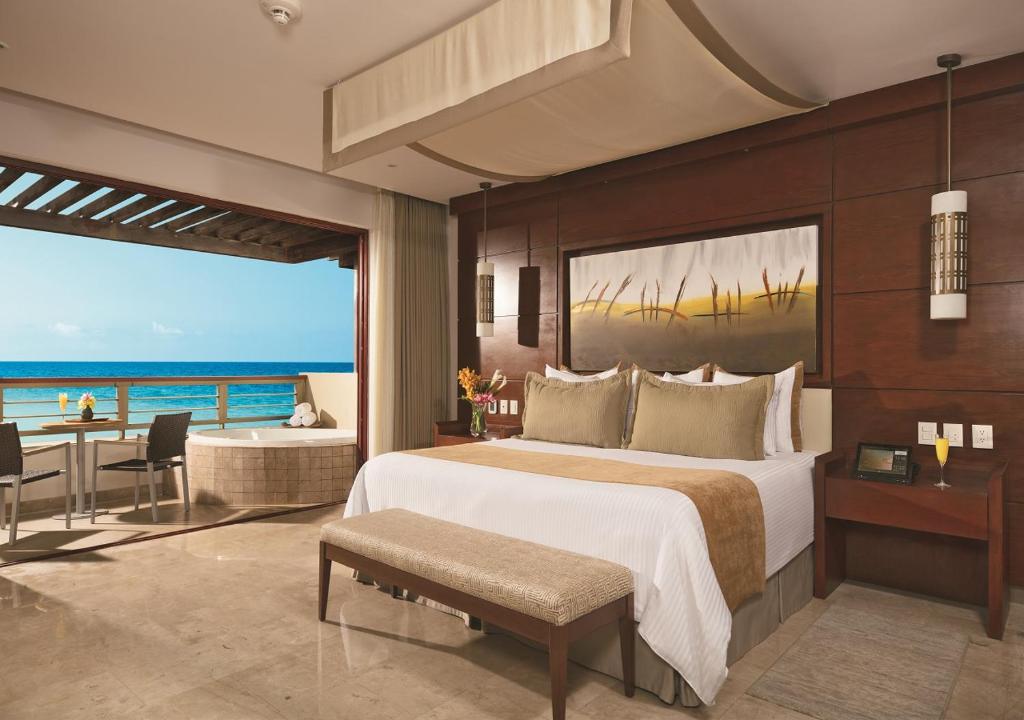 Secrets Playa Mujeres Golf & Spa Resort