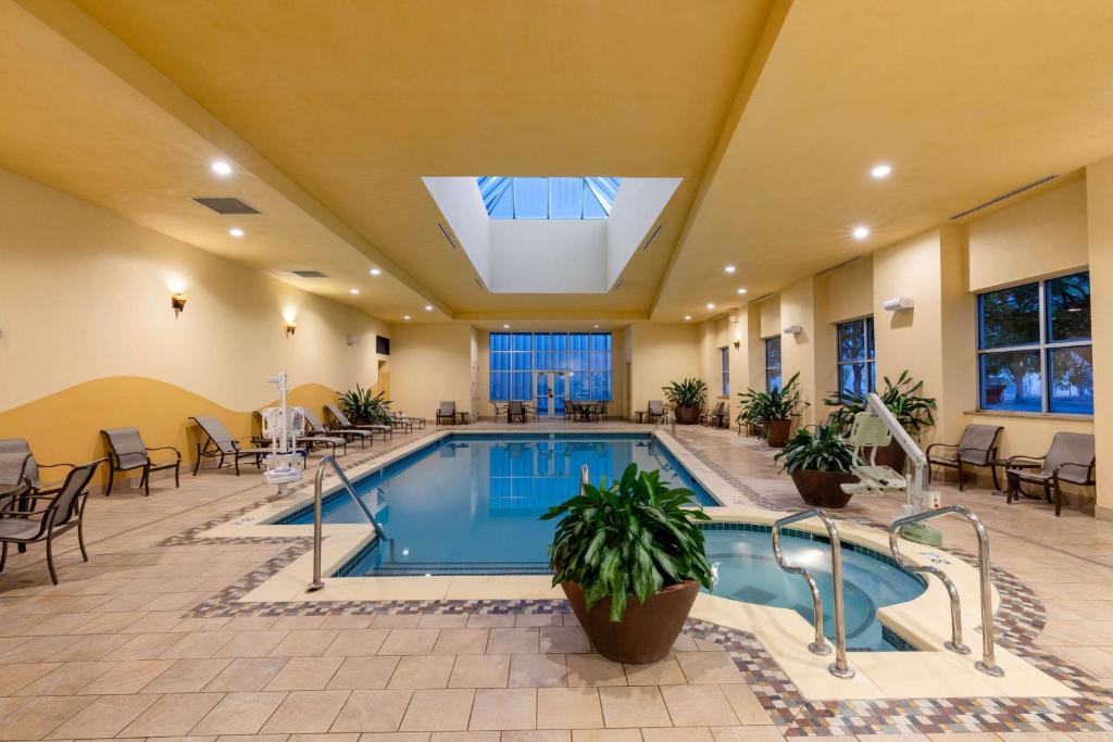 Wyndham Grand Oklahoma City Downtown (Formerly Renaissance)
