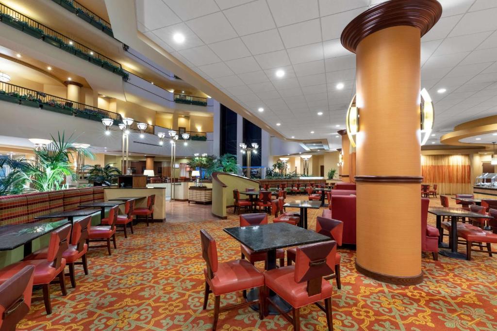 Wyndham Grand Oklahoma City Downtown (Formerly Renaissance)