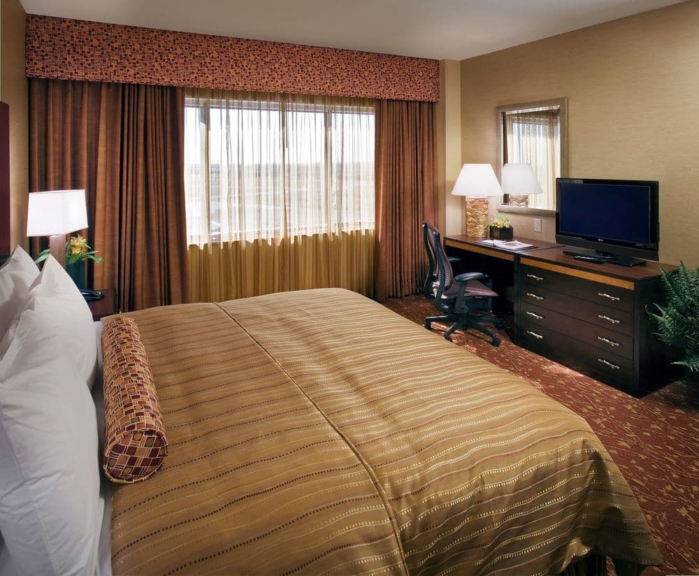 Embassy Suites Loveland - Hotel, Spa & Conference Center