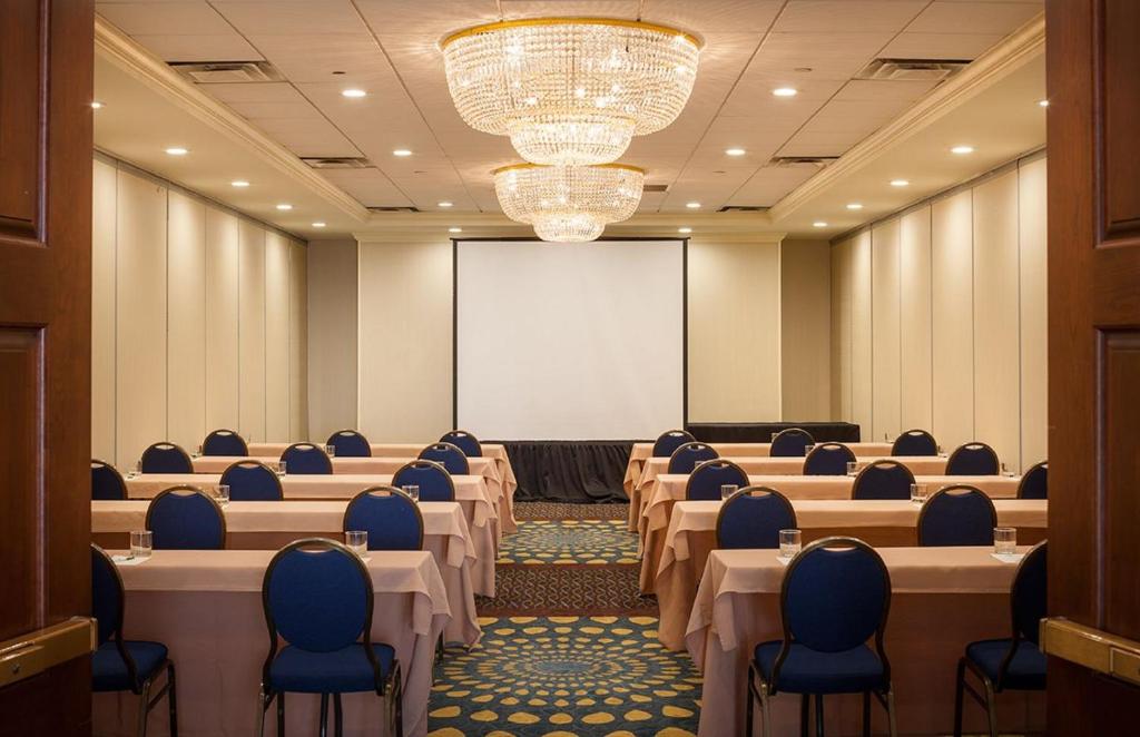 Holiday Inn Hartford Downtown Area