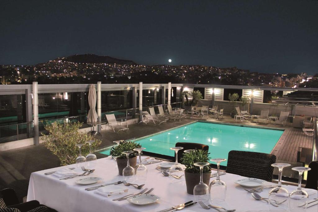 Radisson Blu Park Hotel, Athens
