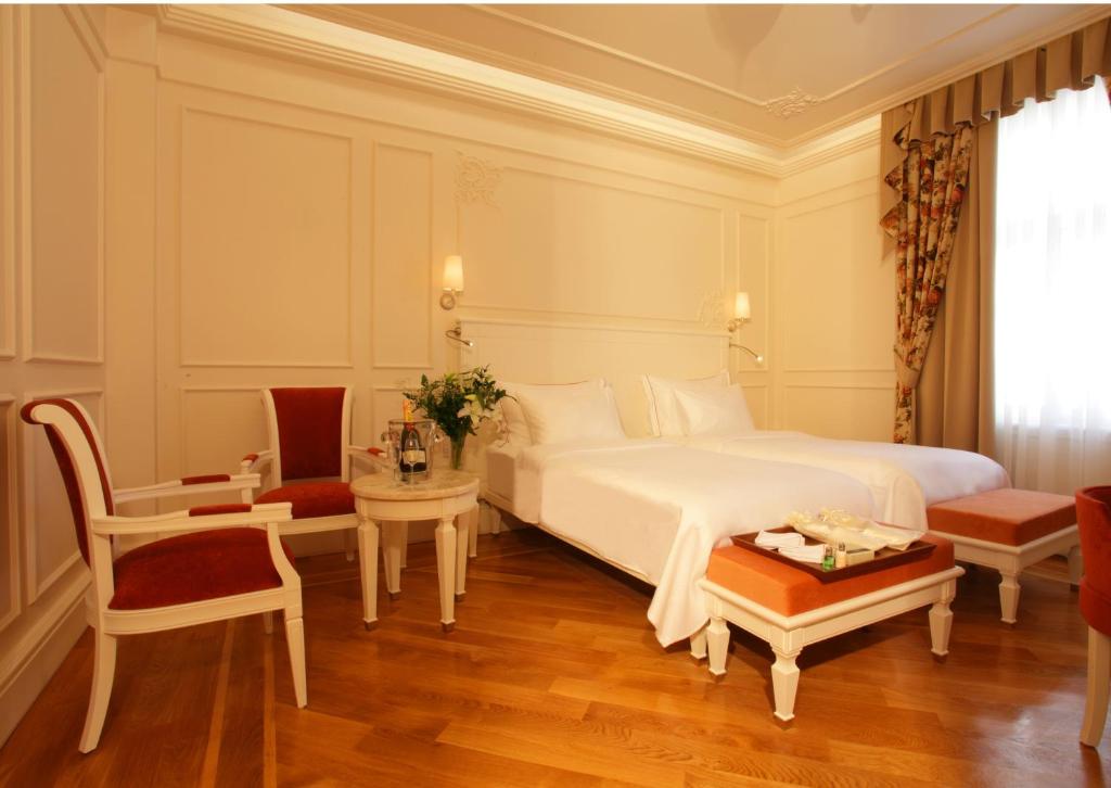 Corinne Art & Boutique Hotel