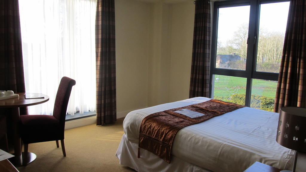Raheen Woods Hotel