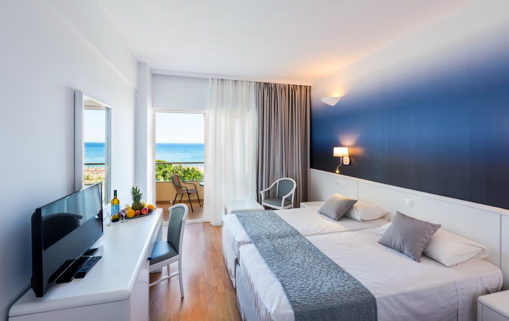 Blue Sea Beach Resort - All Inclusive