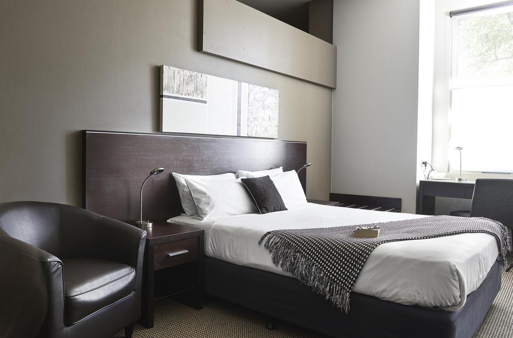 Vulcan Hotel Sydney