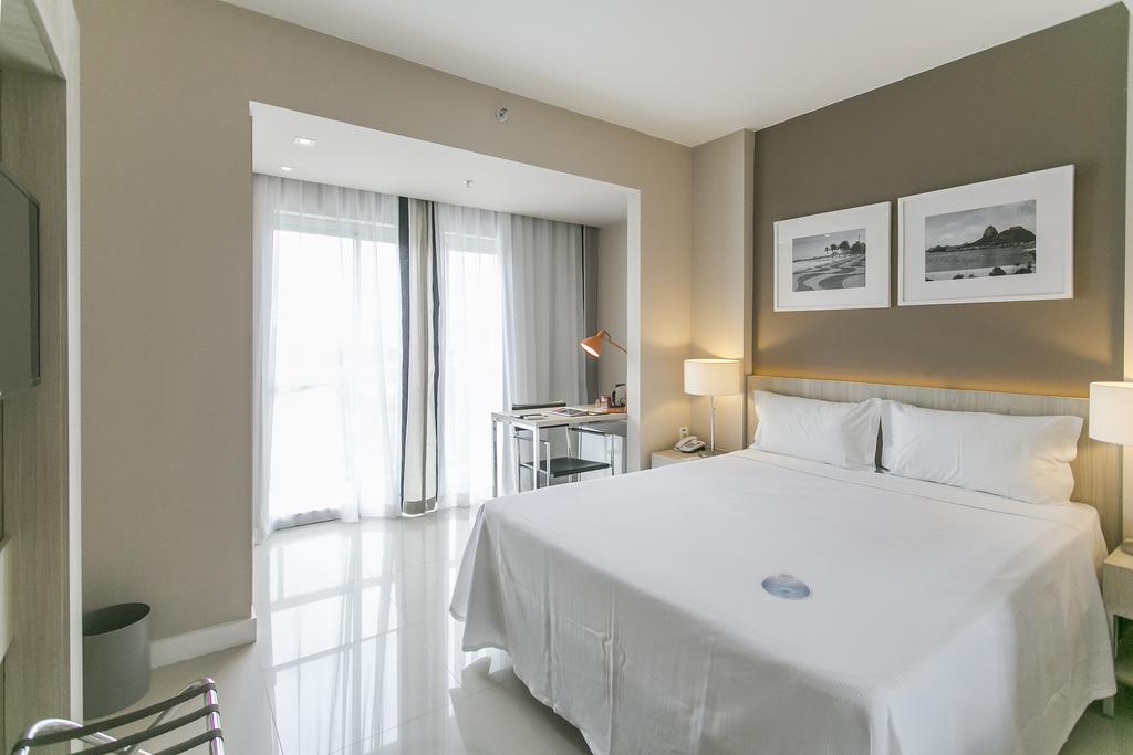 Promenade Link Stay