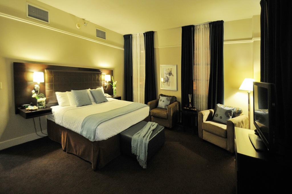 Magnolia Hotel Omaha